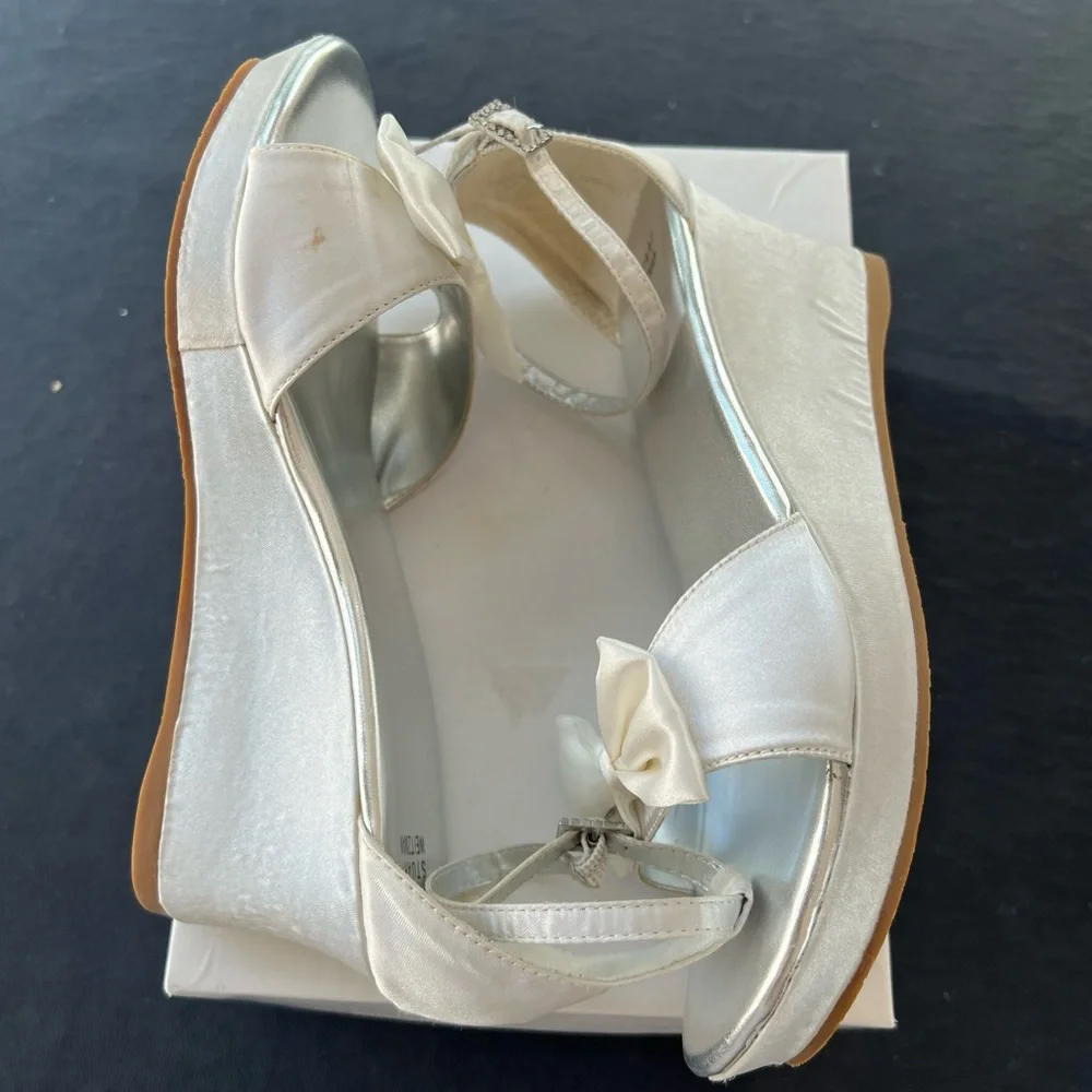 Stuart weitzman silver white satin heels prom size 6 girls size